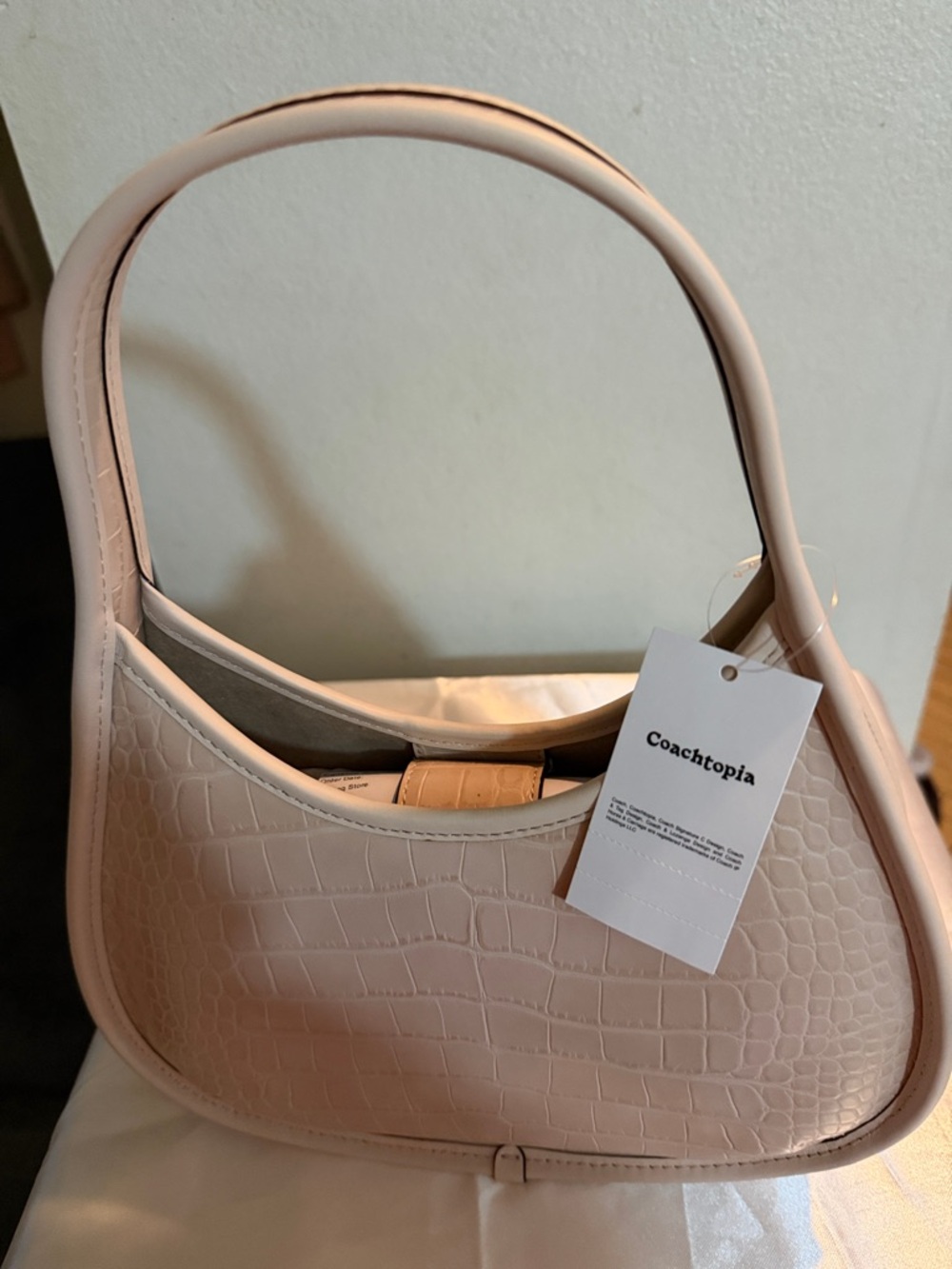 Coach Gold-Tone Multi Charm Key & Card Holder COACHTOPIA PURSE